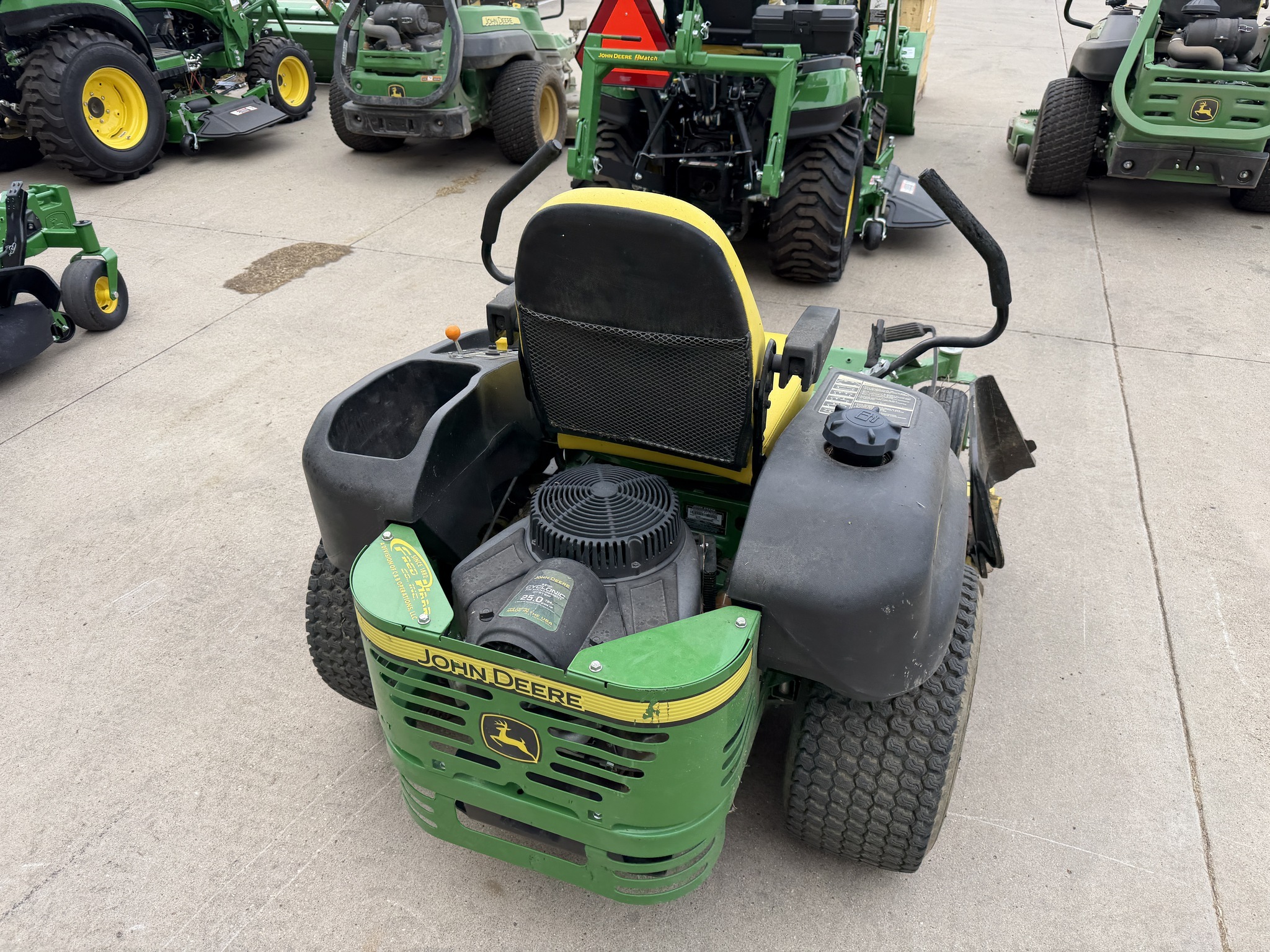 2015 John Deere Z625 Lawn Mower