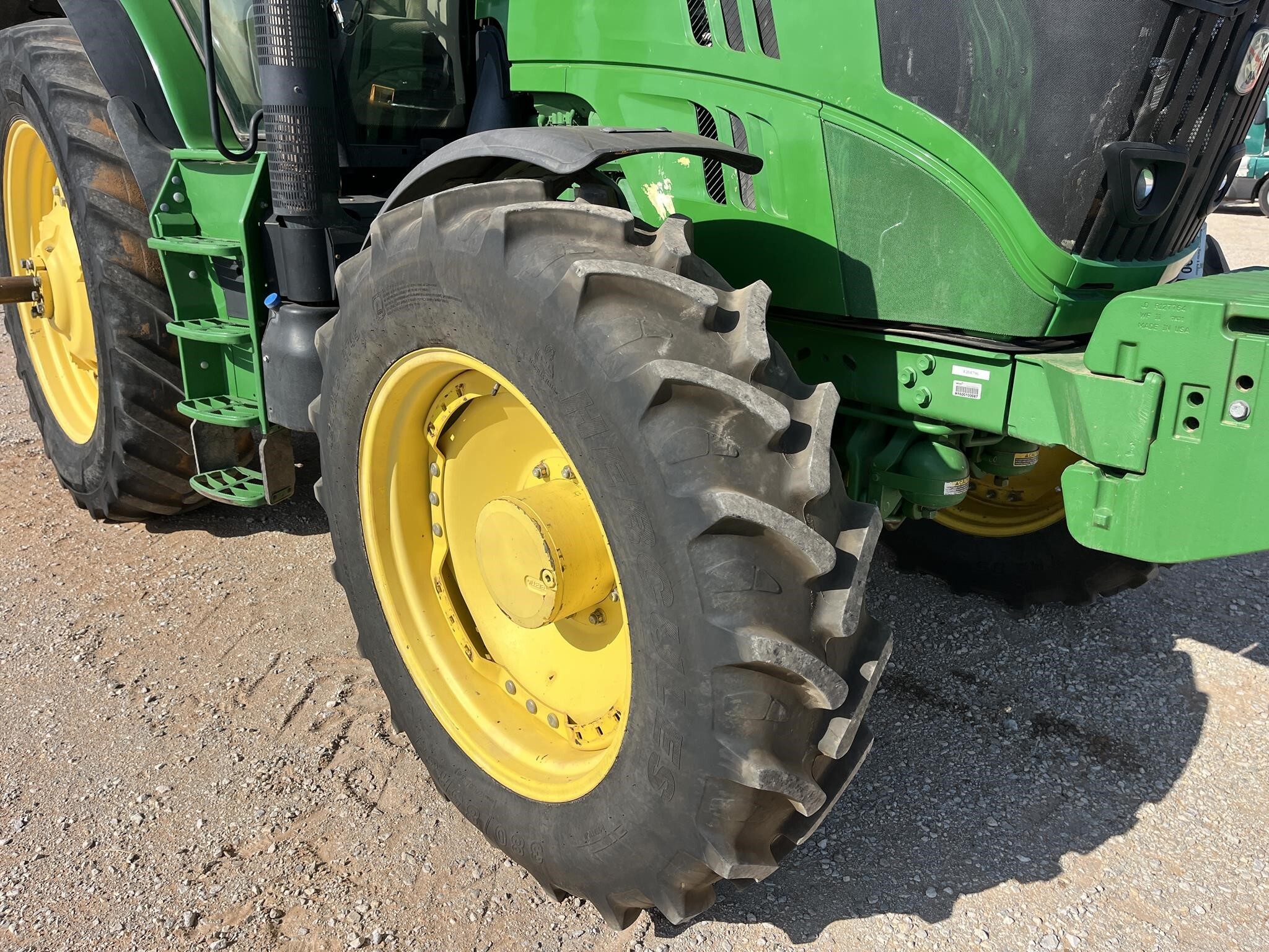 2014 John Deere 6210R Tractor