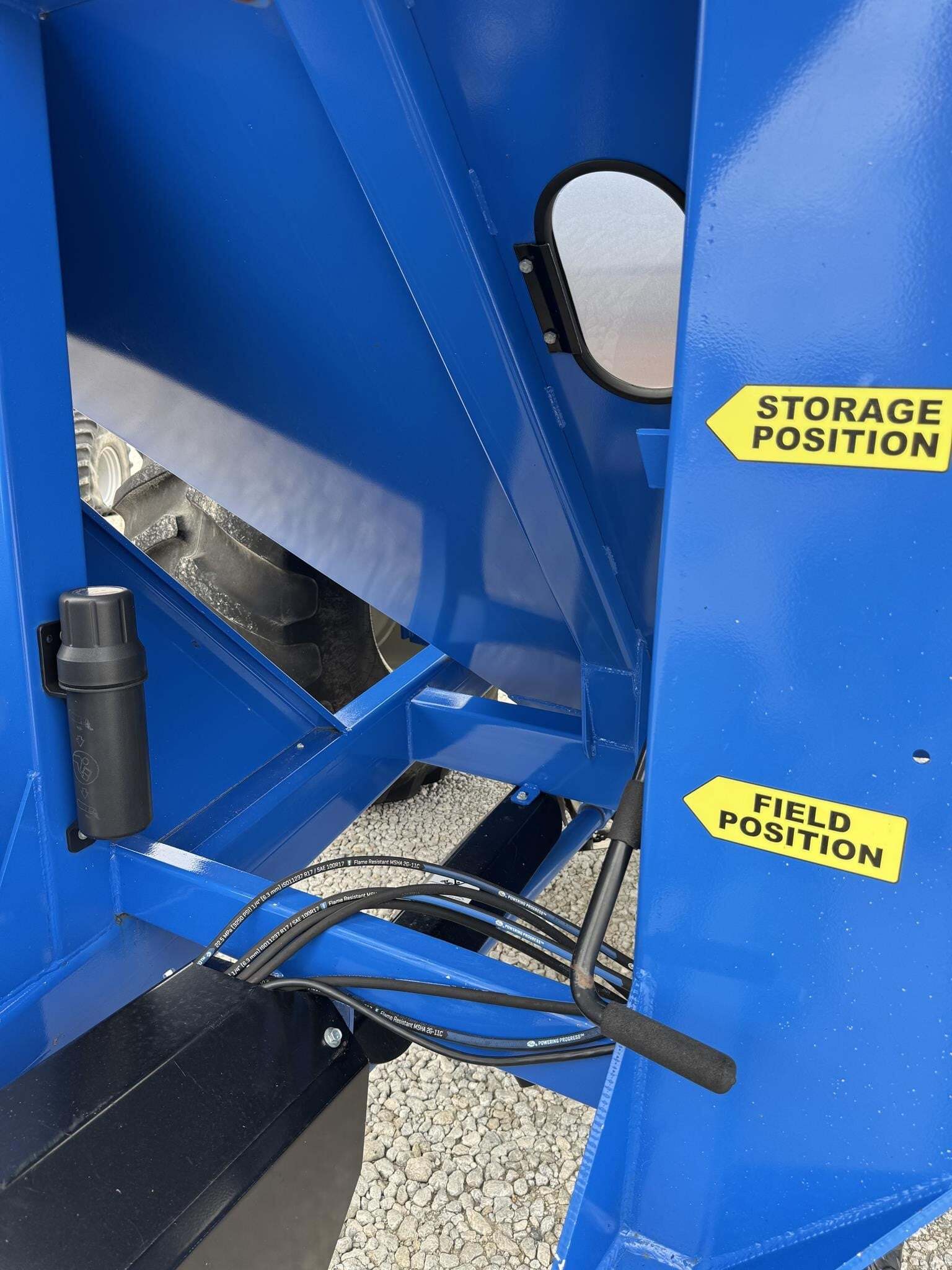 2014 J&M 812-18 Grain Cart