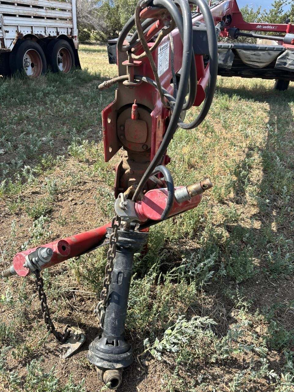 2014 New Holland Discbine 316 Pull-Type Windrowers and Swather