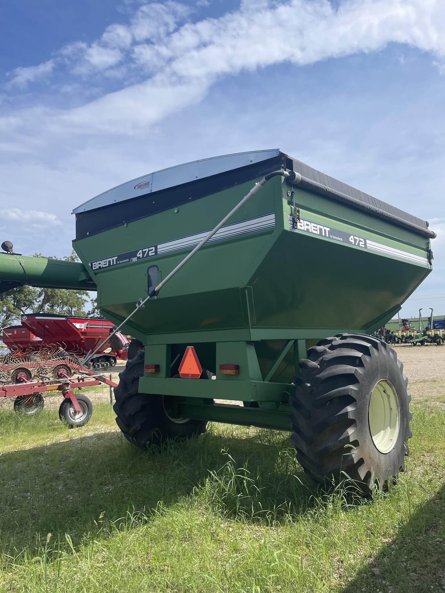  Brent 472 Grain Cart