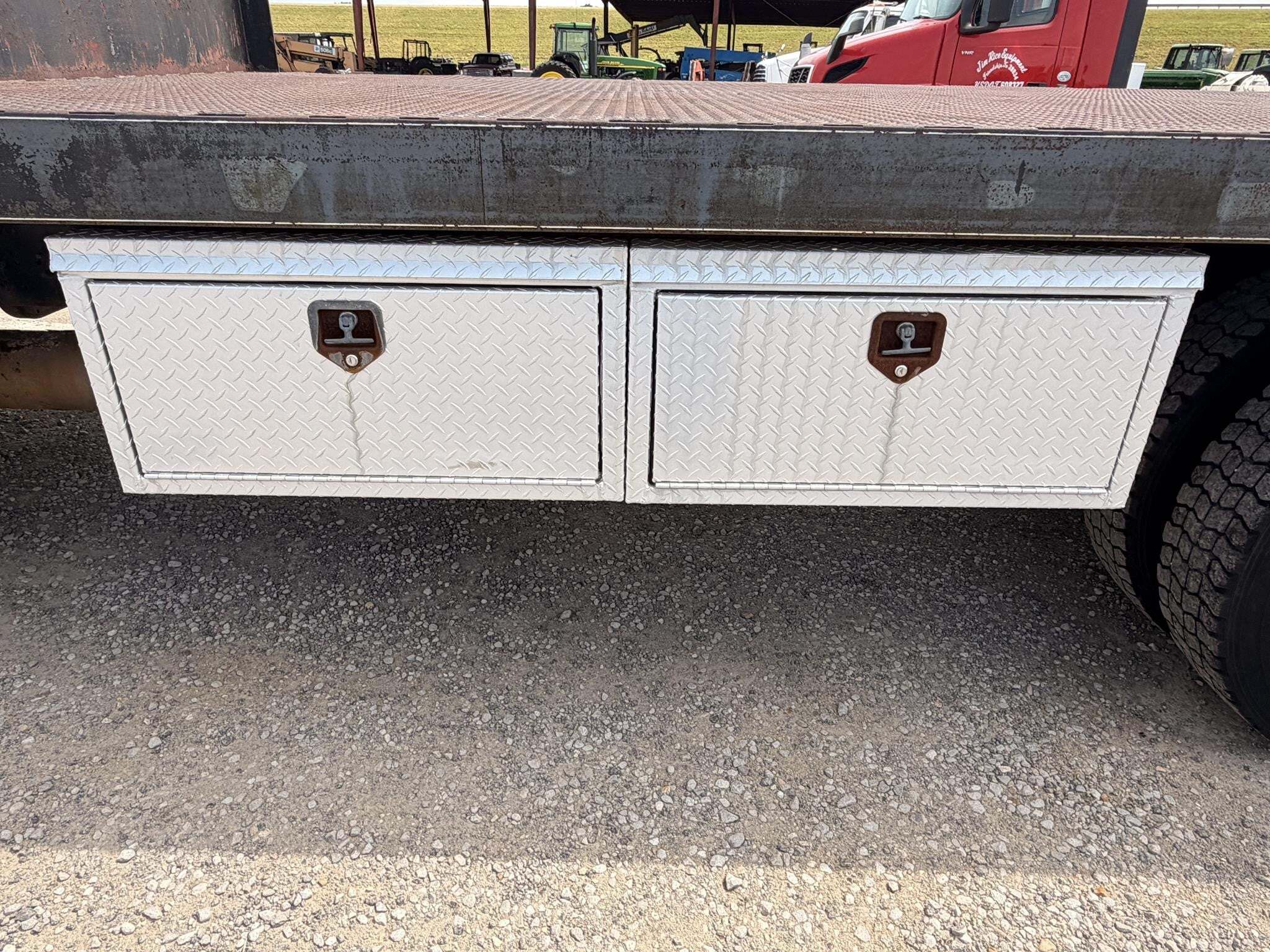 1993 GMC TopKick C7500 Semi Trucks/Trailer