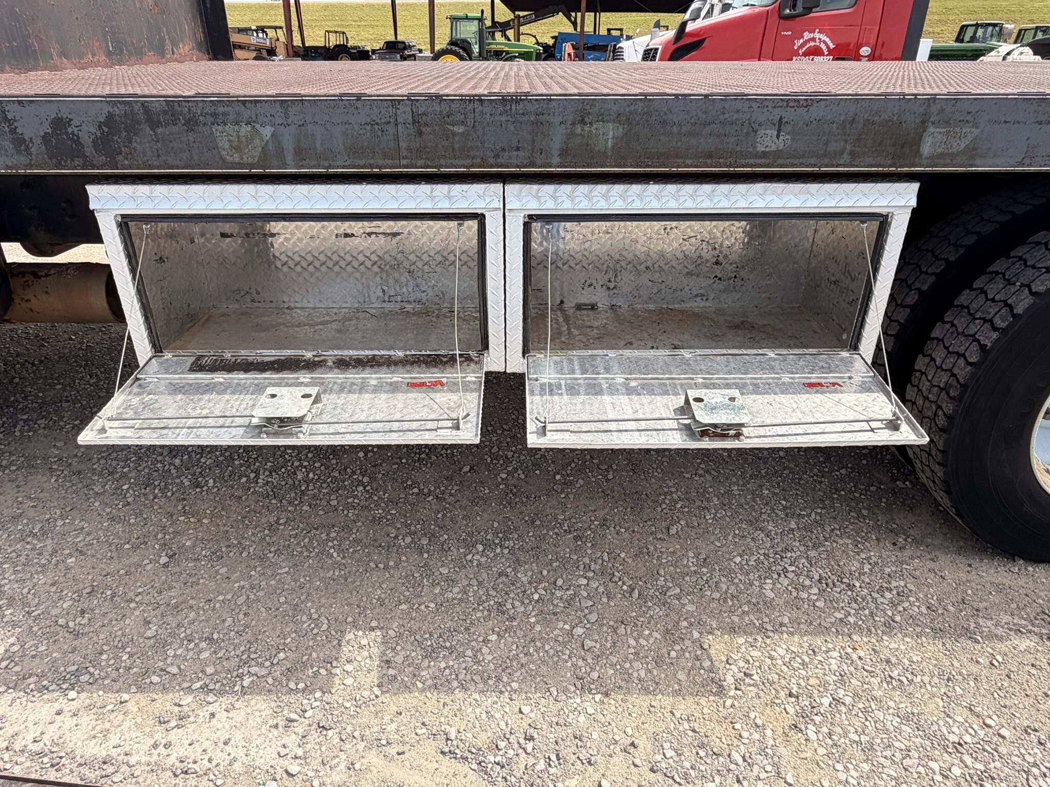 1993 GMC TopKick C7500 Semi Trucks/Trailer