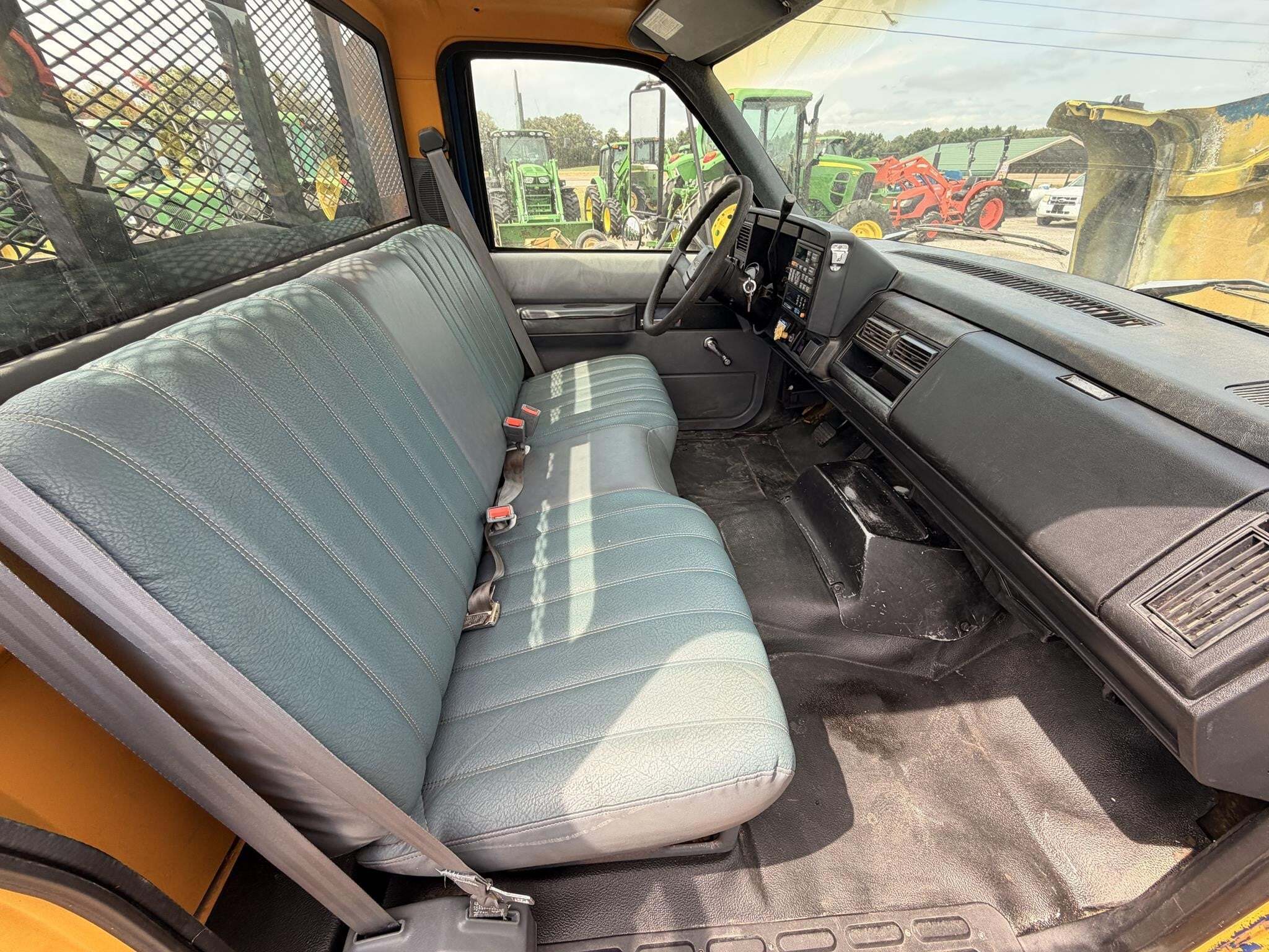 1993 GMC TopKick C7500 Semi Trucks/Trailer