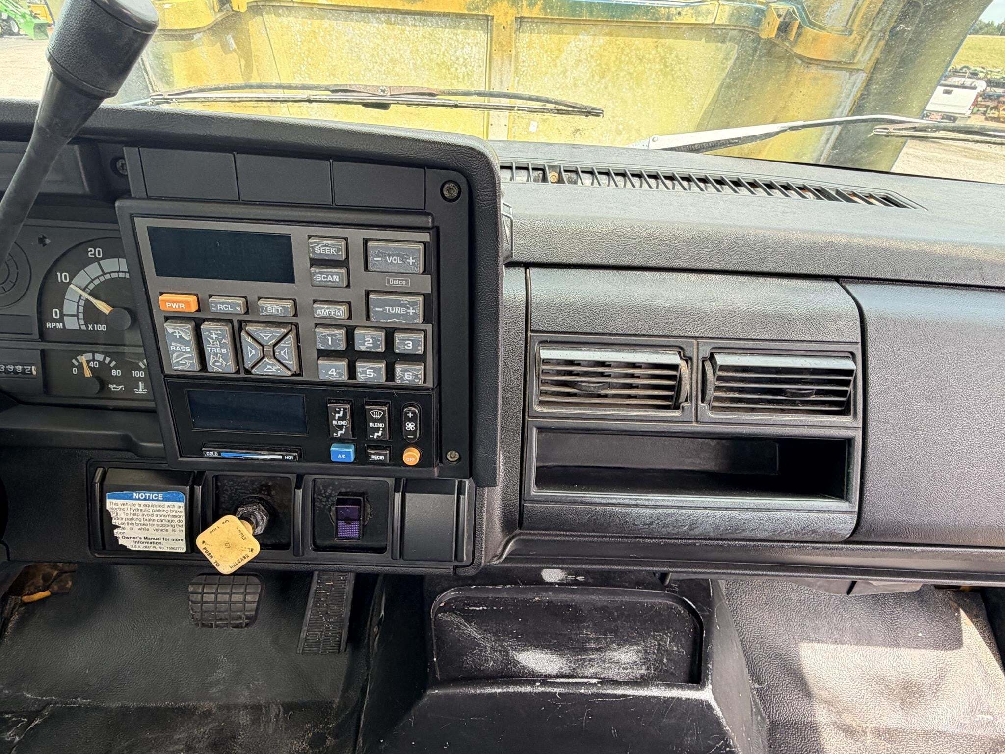 1993 GMC TopKick C7500 Semi Trucks/Trailer