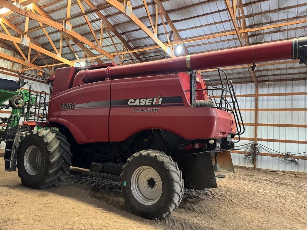 2009 Case IH 7088 Combine