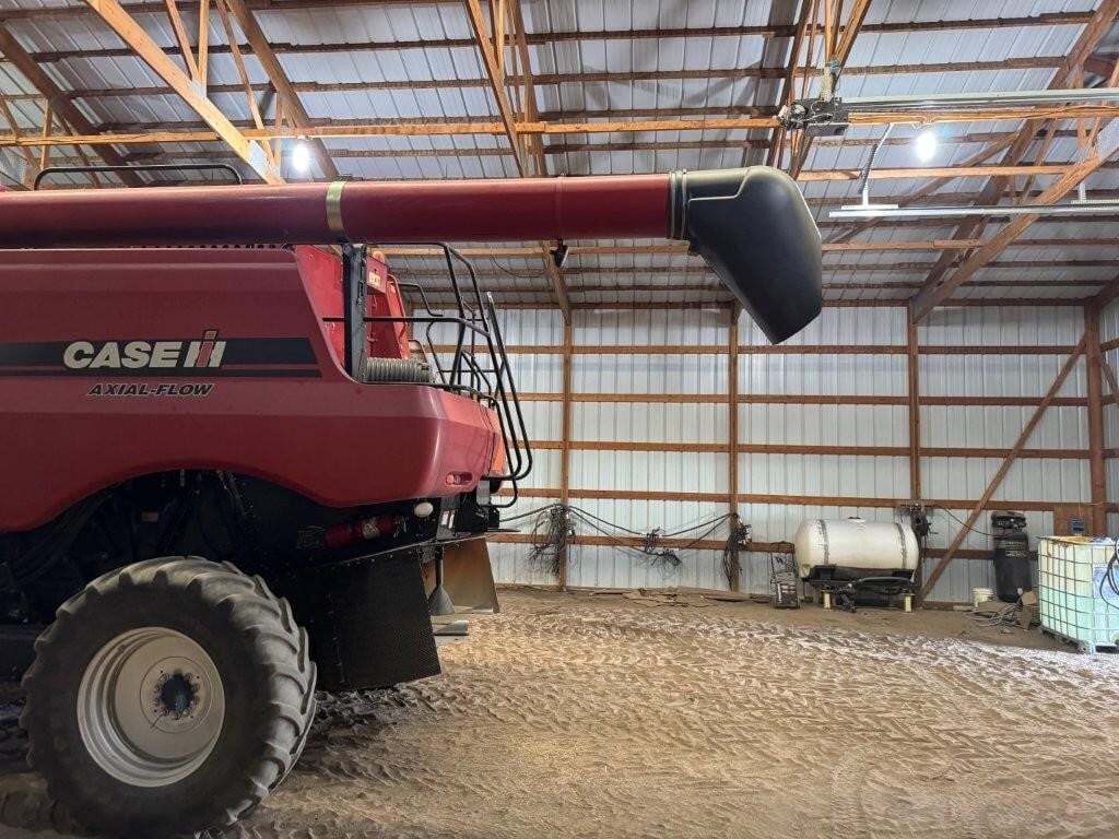 2009 Case IH 7088 Combine