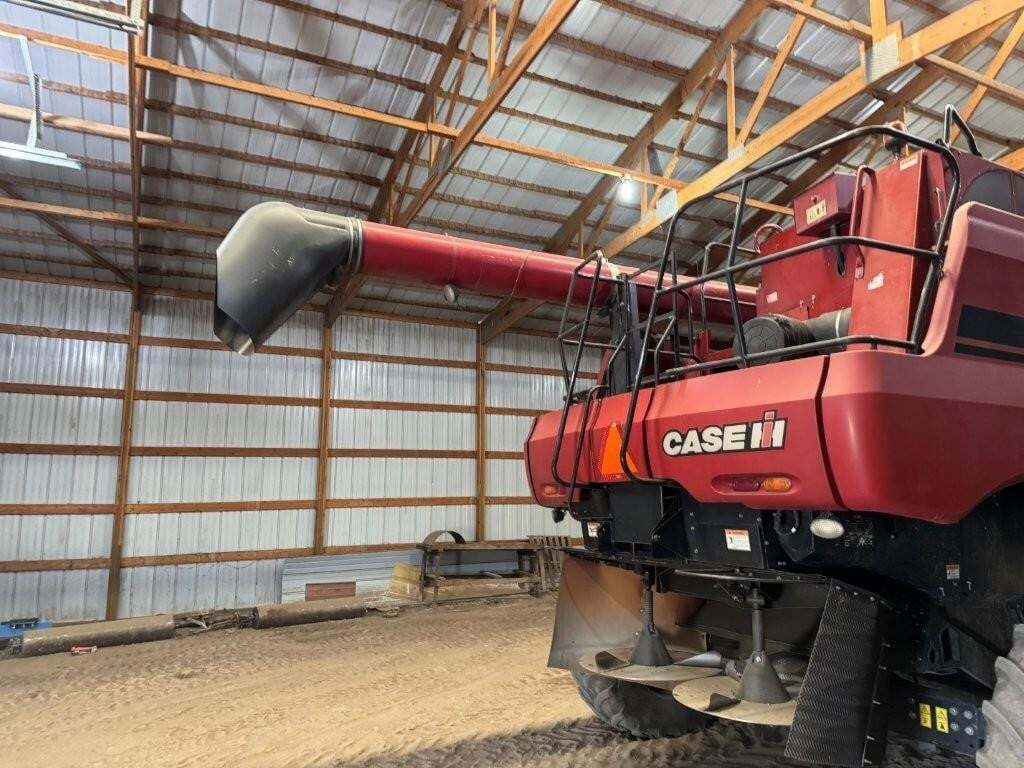 2009 Case IH 7088 Combine