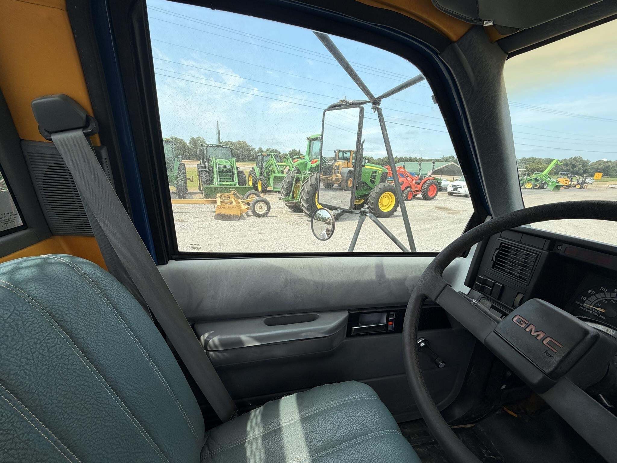 1993 GMC TopKick C7500 Semi Trucks/Trailer