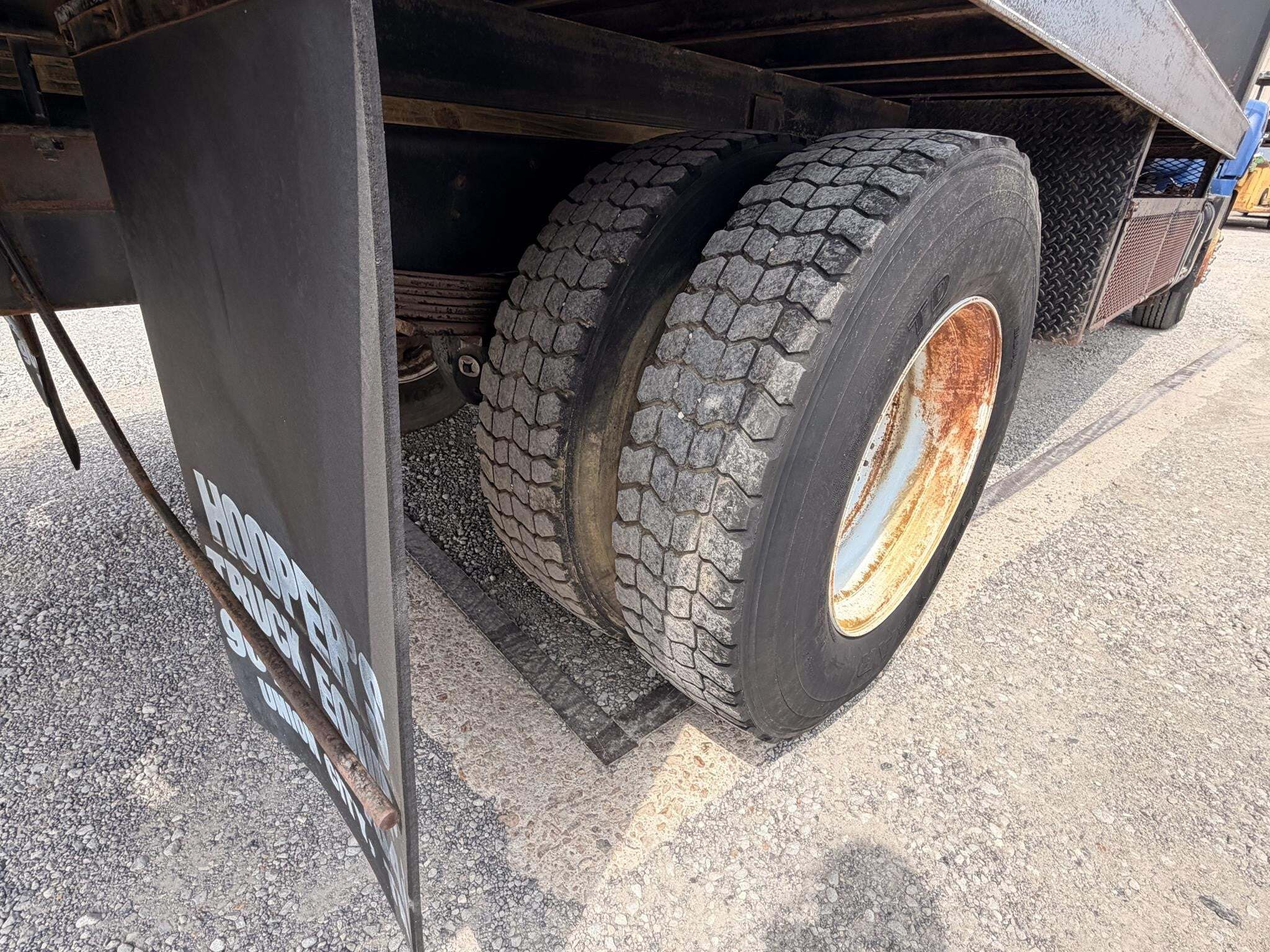 1993 GMC TopKick C7500 Semi Trucks/Trailer
