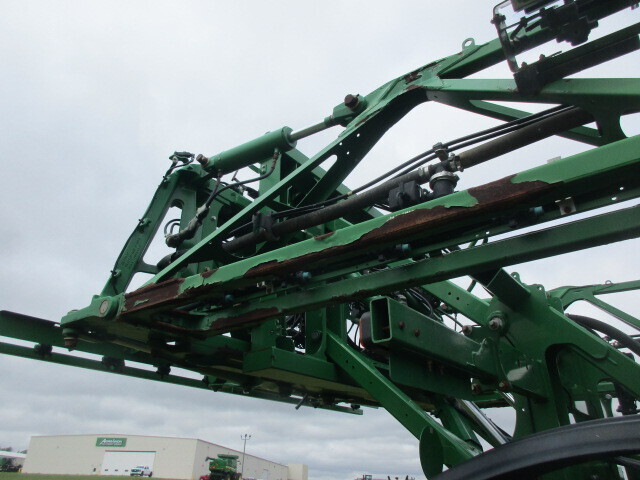 2019 John Deere R4038 Self-Propelled Sprayer