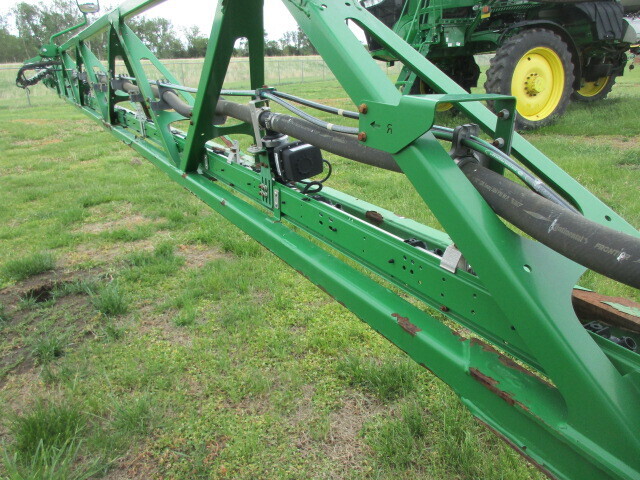 2019 John Deere R4038 Self-Propelled Sprayer