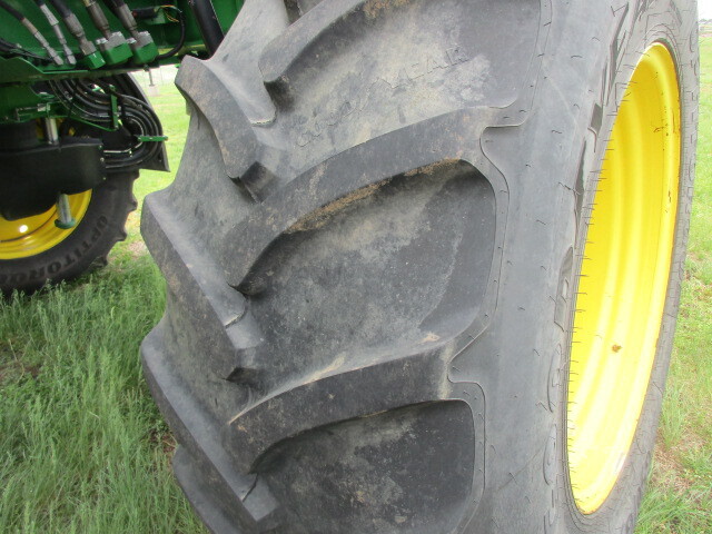 2019 John Deere R4038 Self-Propelled Sprayer
