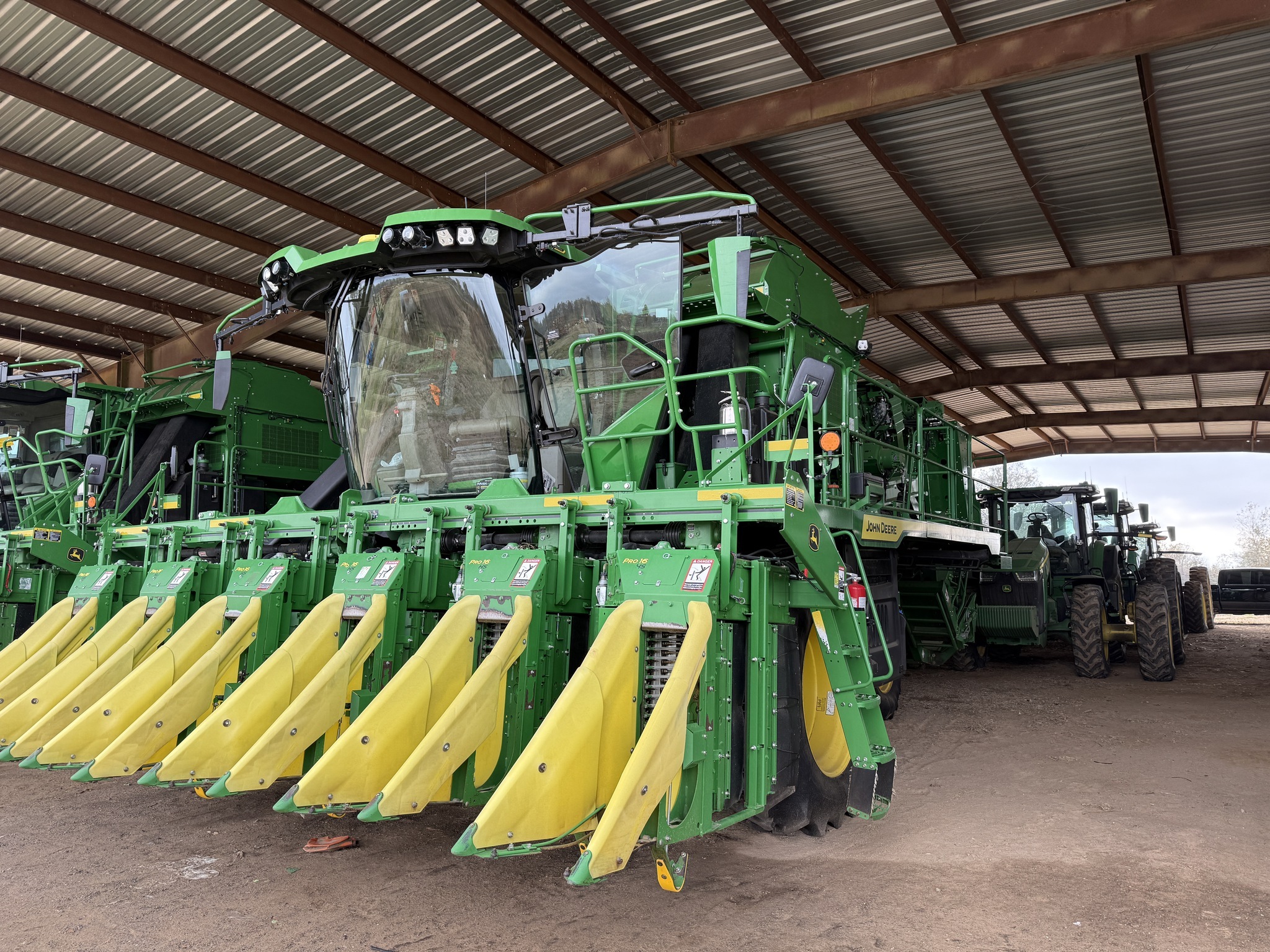 2023 John Deere CP770 Cotton Equipment