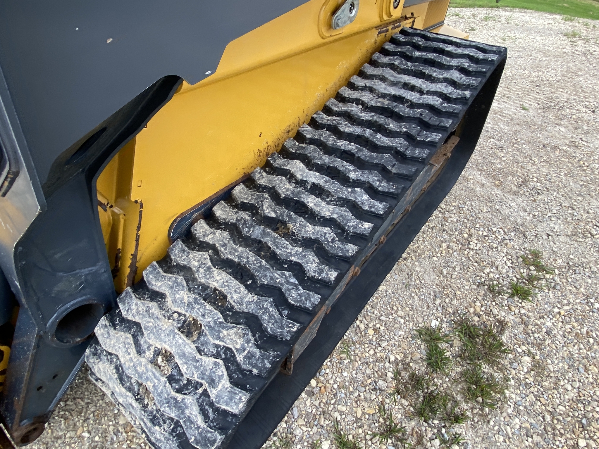 2022 Deere 333G Skid Steer