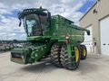 2016 John Deere S670 Combine