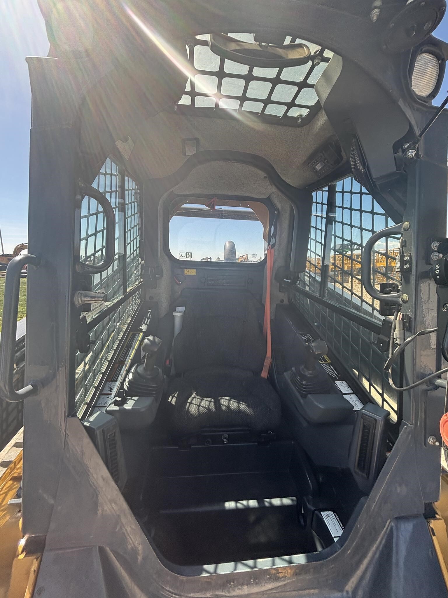 2018 Deere 333G Skid Steer