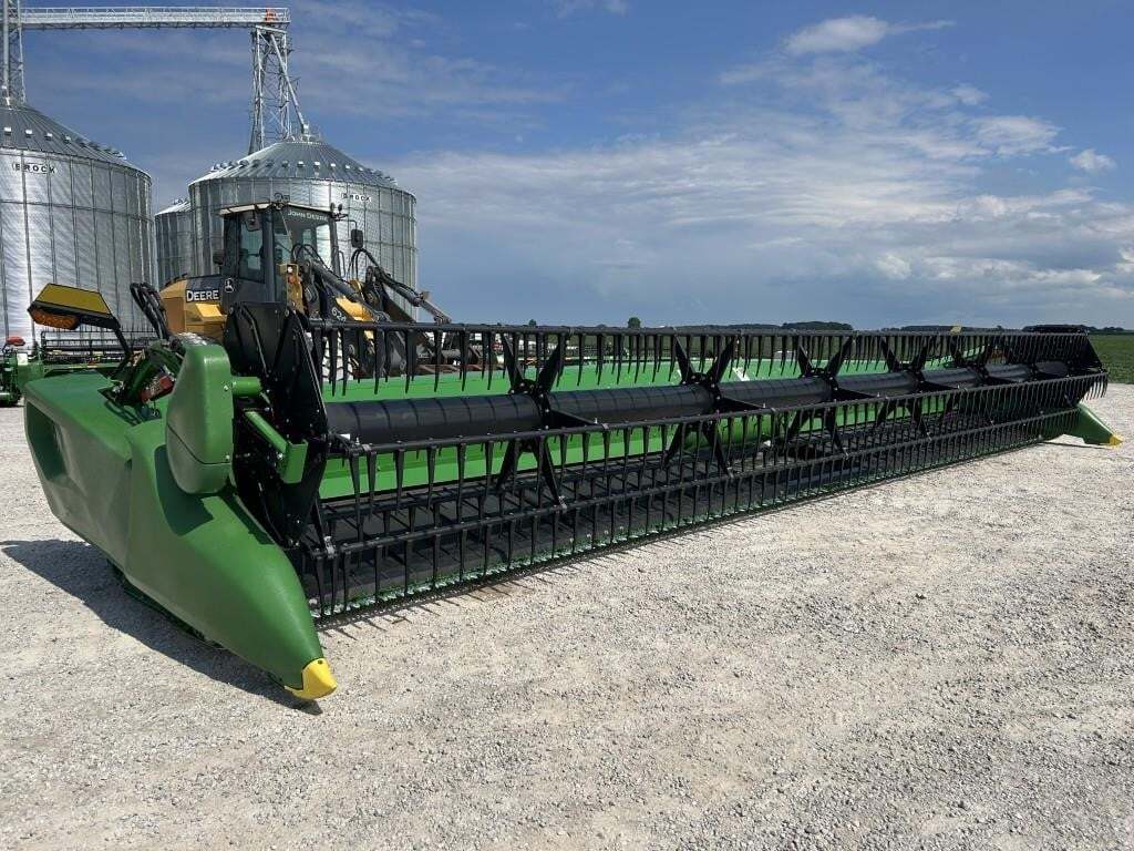 2021 John Deere RD35F Platform