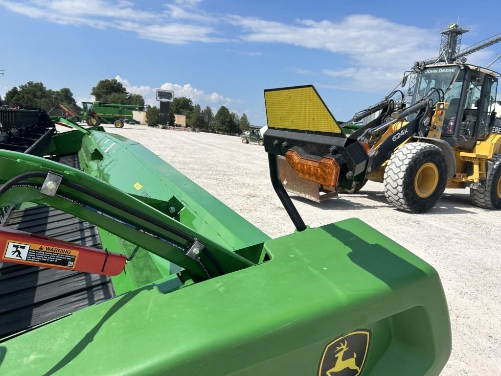 2021 John Deere RD35F Platform