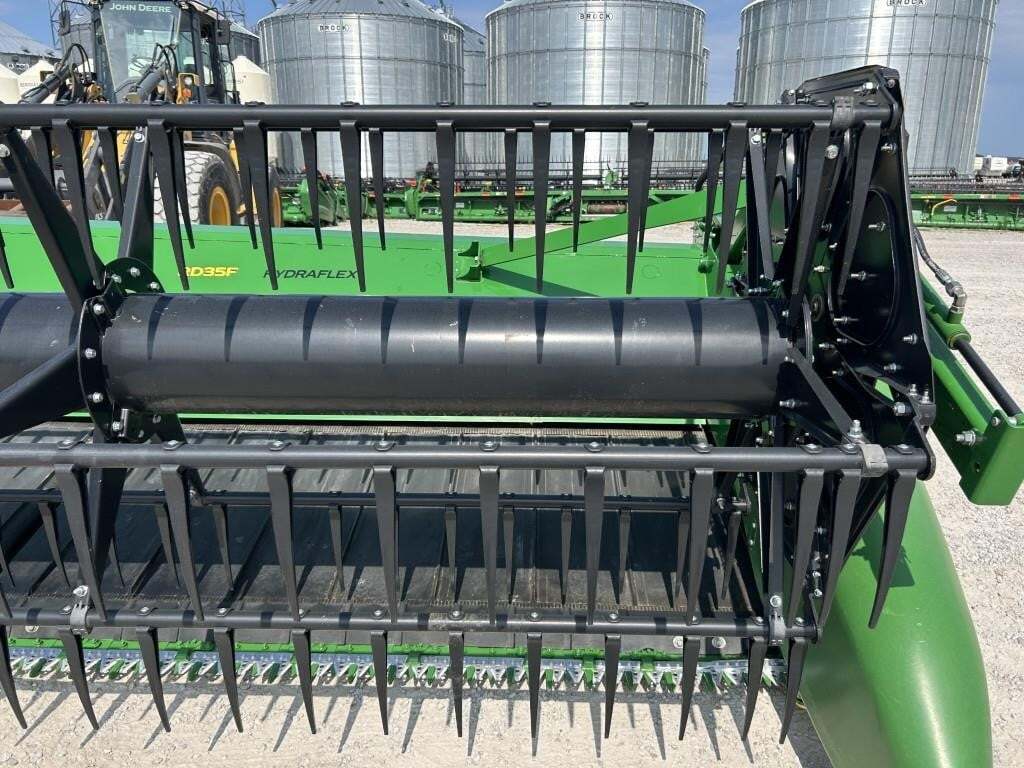 2021 John Deere RD35F Platform