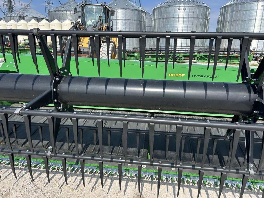 2021 John Deere RD35F Platform