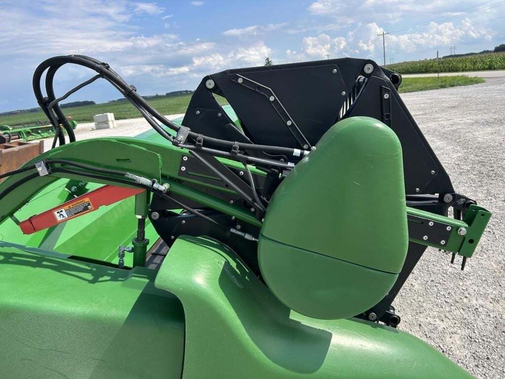 2021 John Deere RD35F Platform