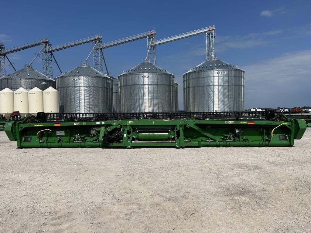 2021 John Deere RD35F Platform