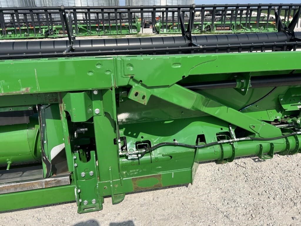 2021 John Deere RD35F Platform