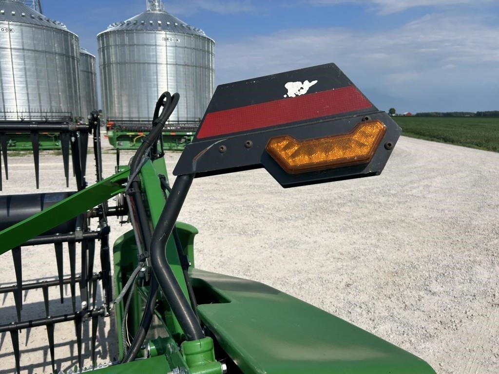 2021 John Deere RD35F Platform