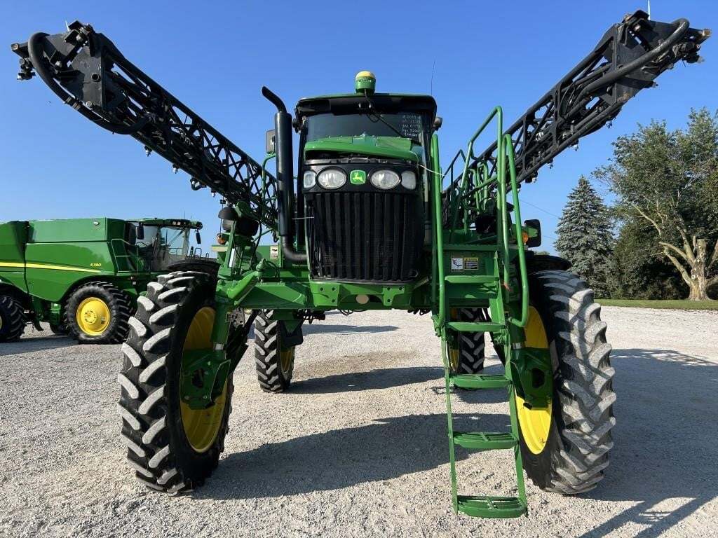 2009 John Deere 4730 Self-Propelled Sprayer