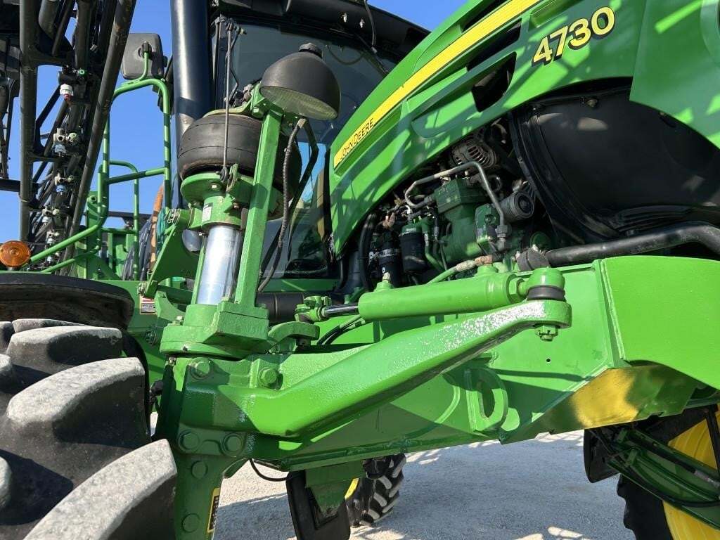 2009 John Deere 4730 Self-Propelled Sprayer