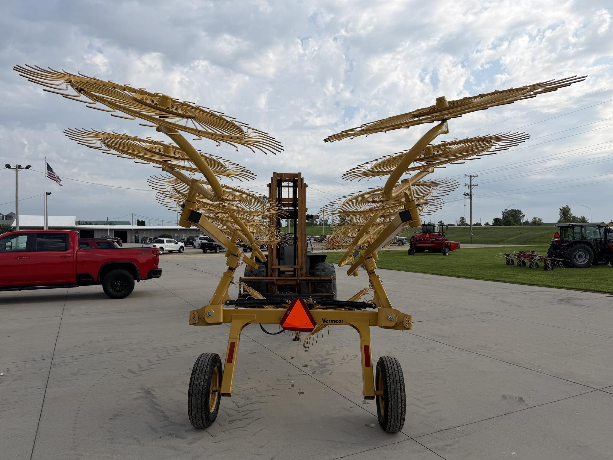 2018 Vermeer VR1224 Rake