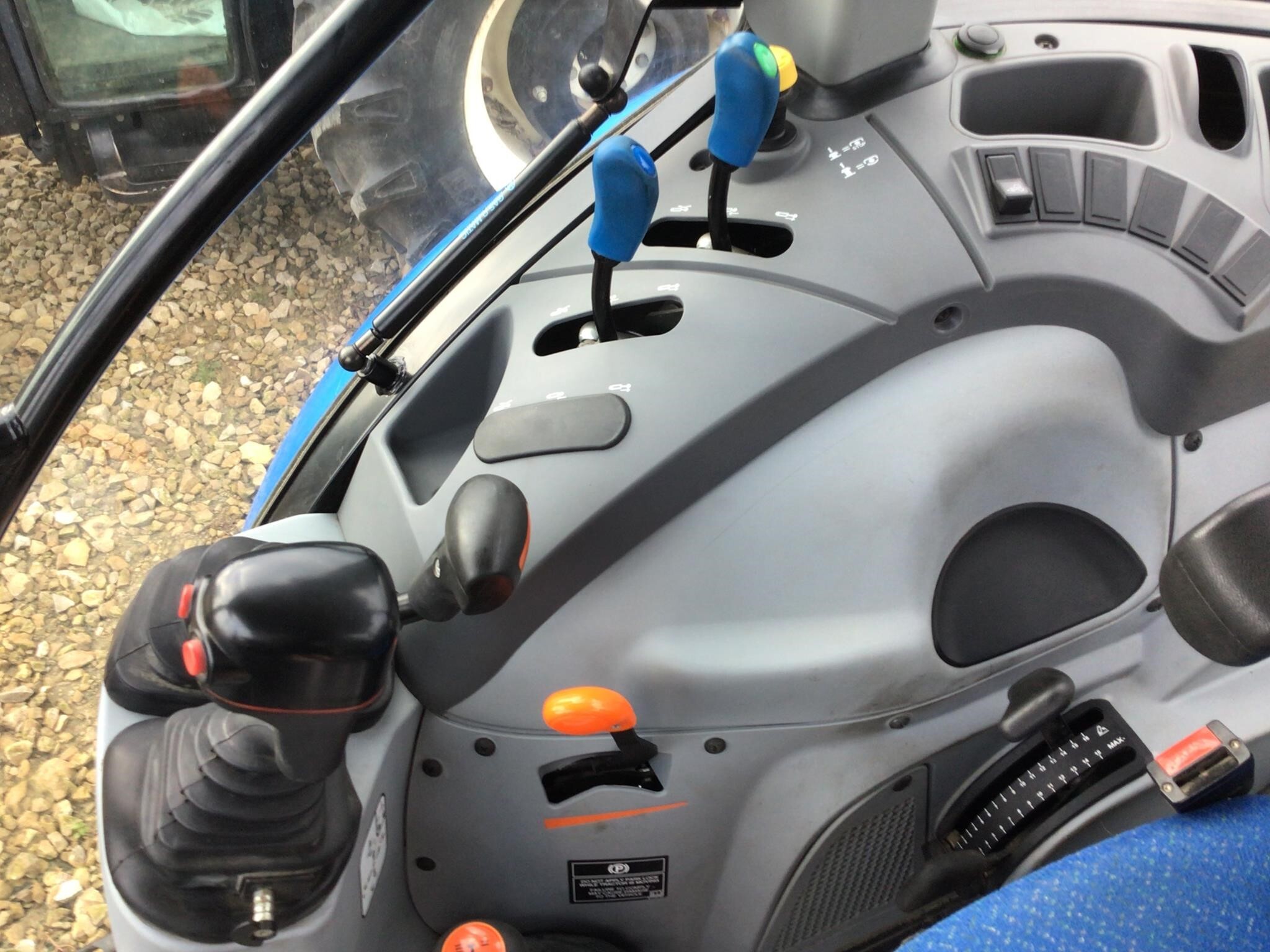 2016 New Holland T4.110 Tractor