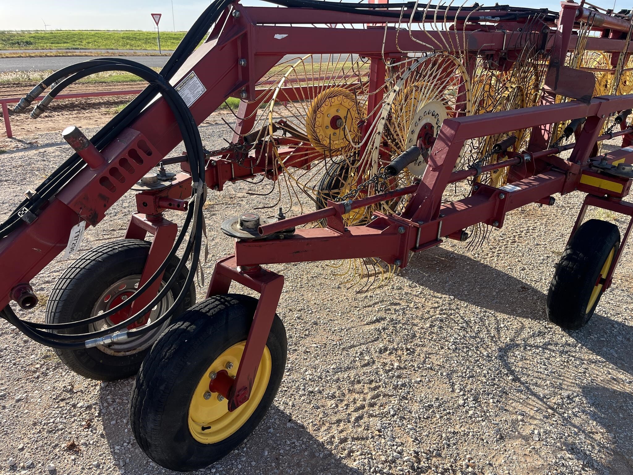2013 New Holland HT154 Rake