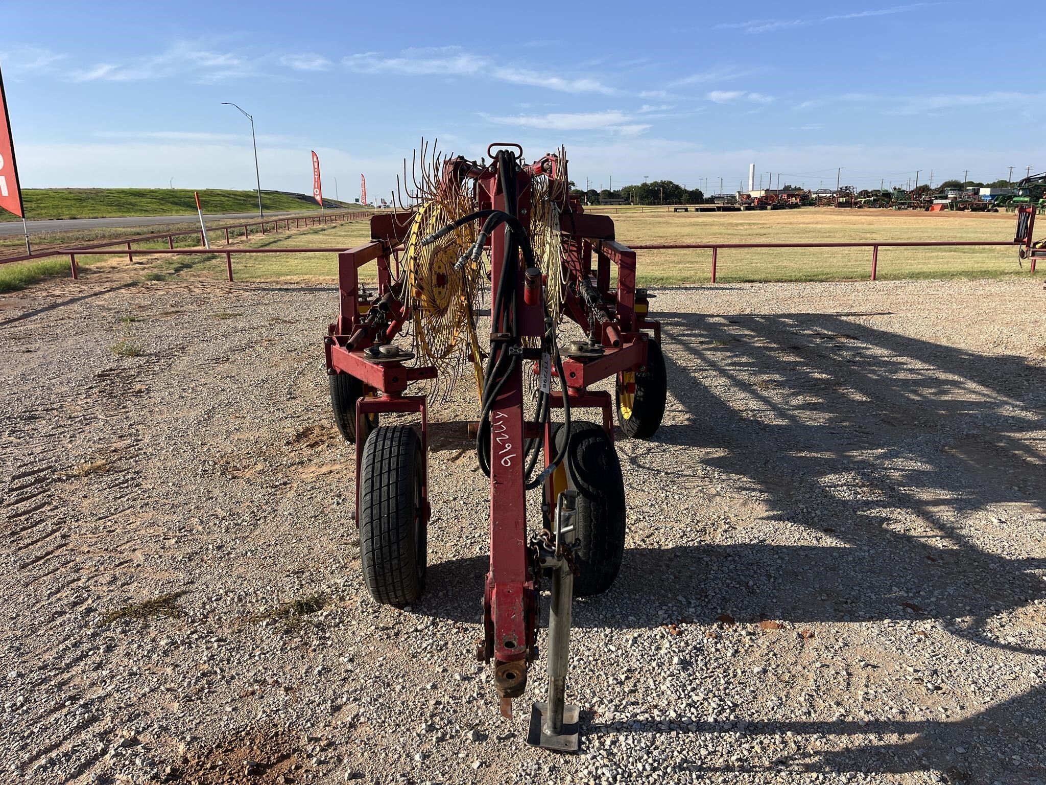 2013 New Holland HT154 Rake