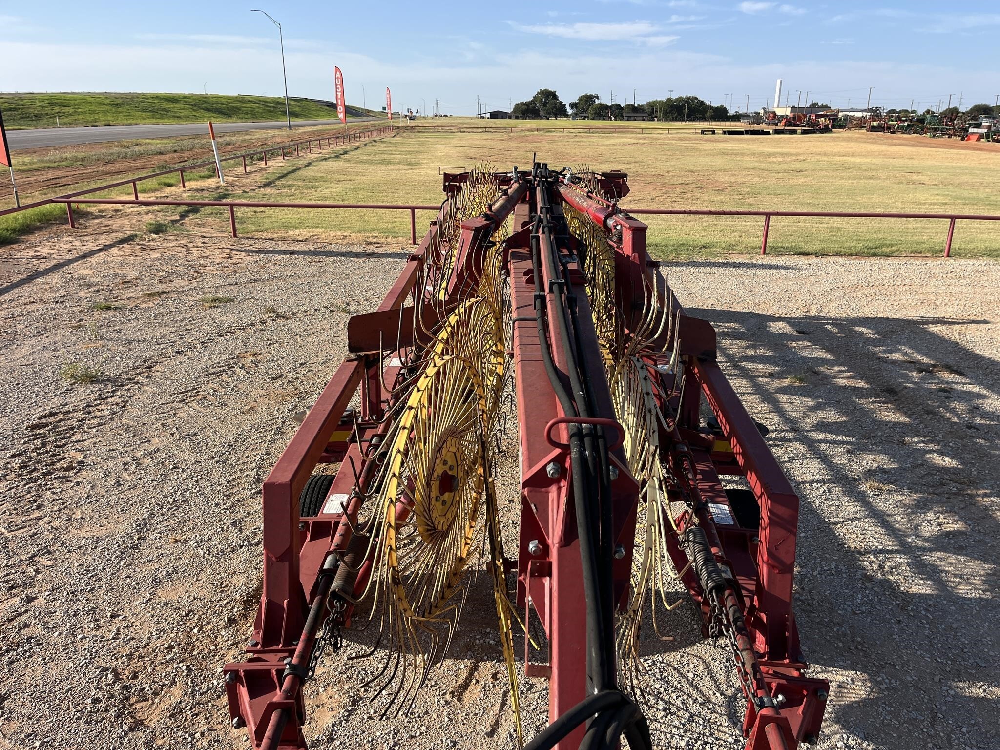 2013 New Holland HT154 Rake