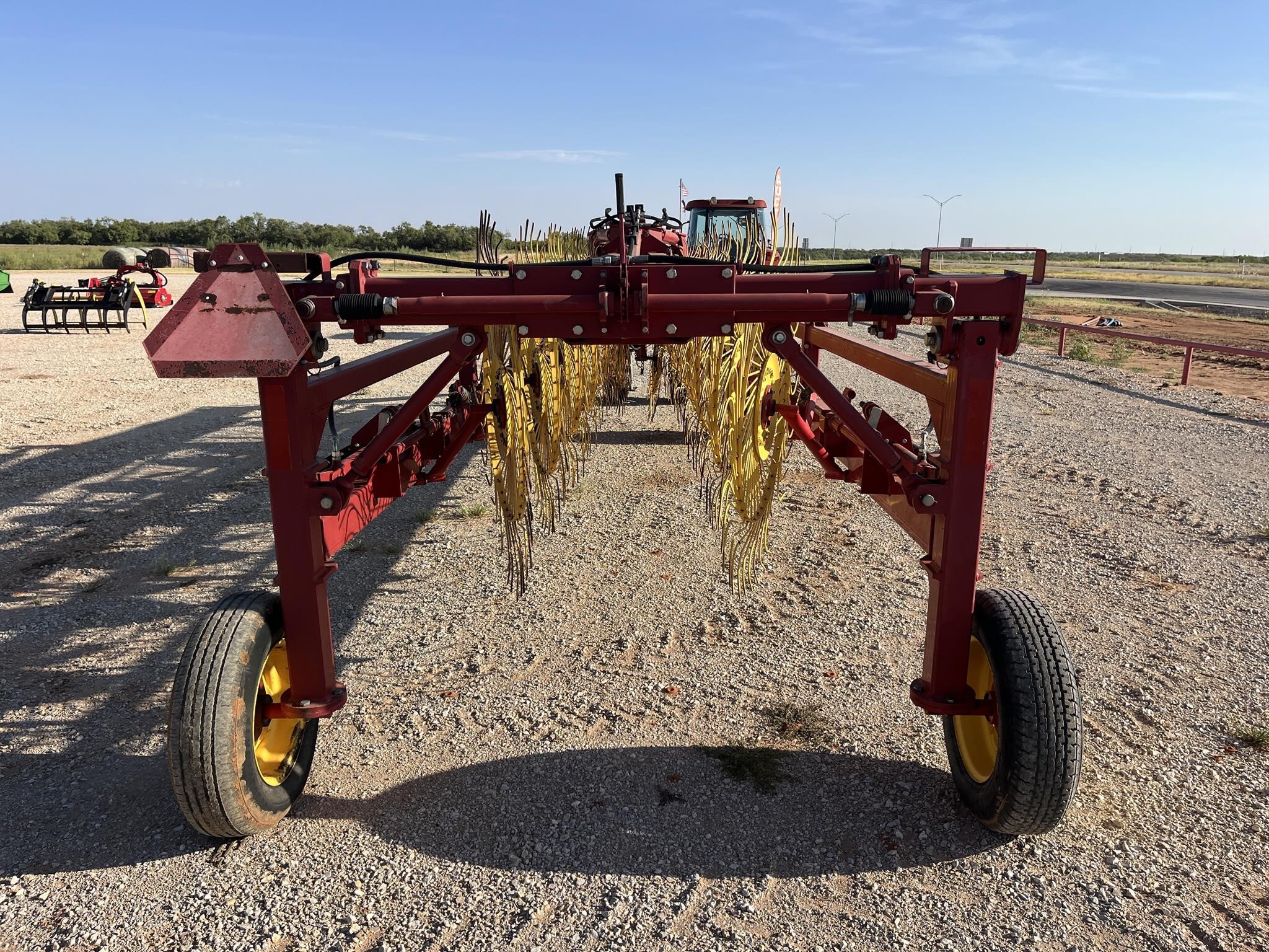 2013 New Holland HT154 Rake