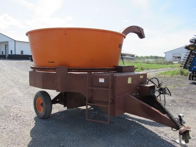 2010 Roto Grind 760 Grinders and Mixer