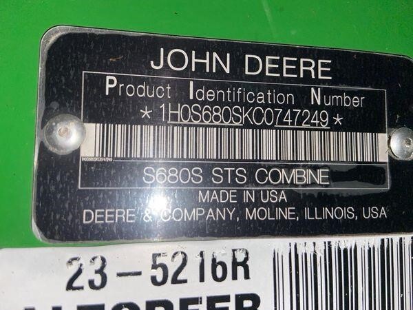 2012 John Deere S680 Combine