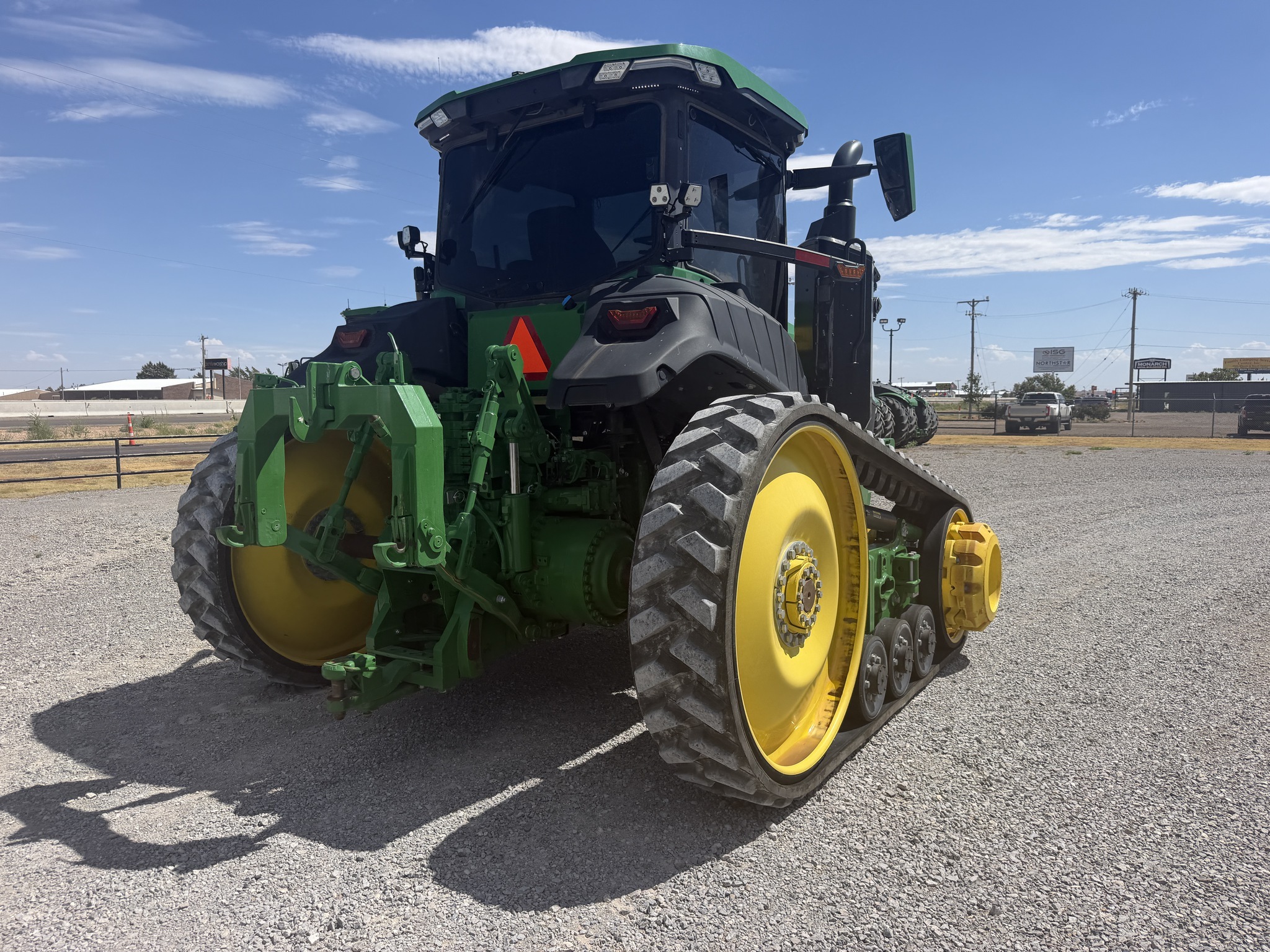 2022 John Deere 8RT 370 Tractor