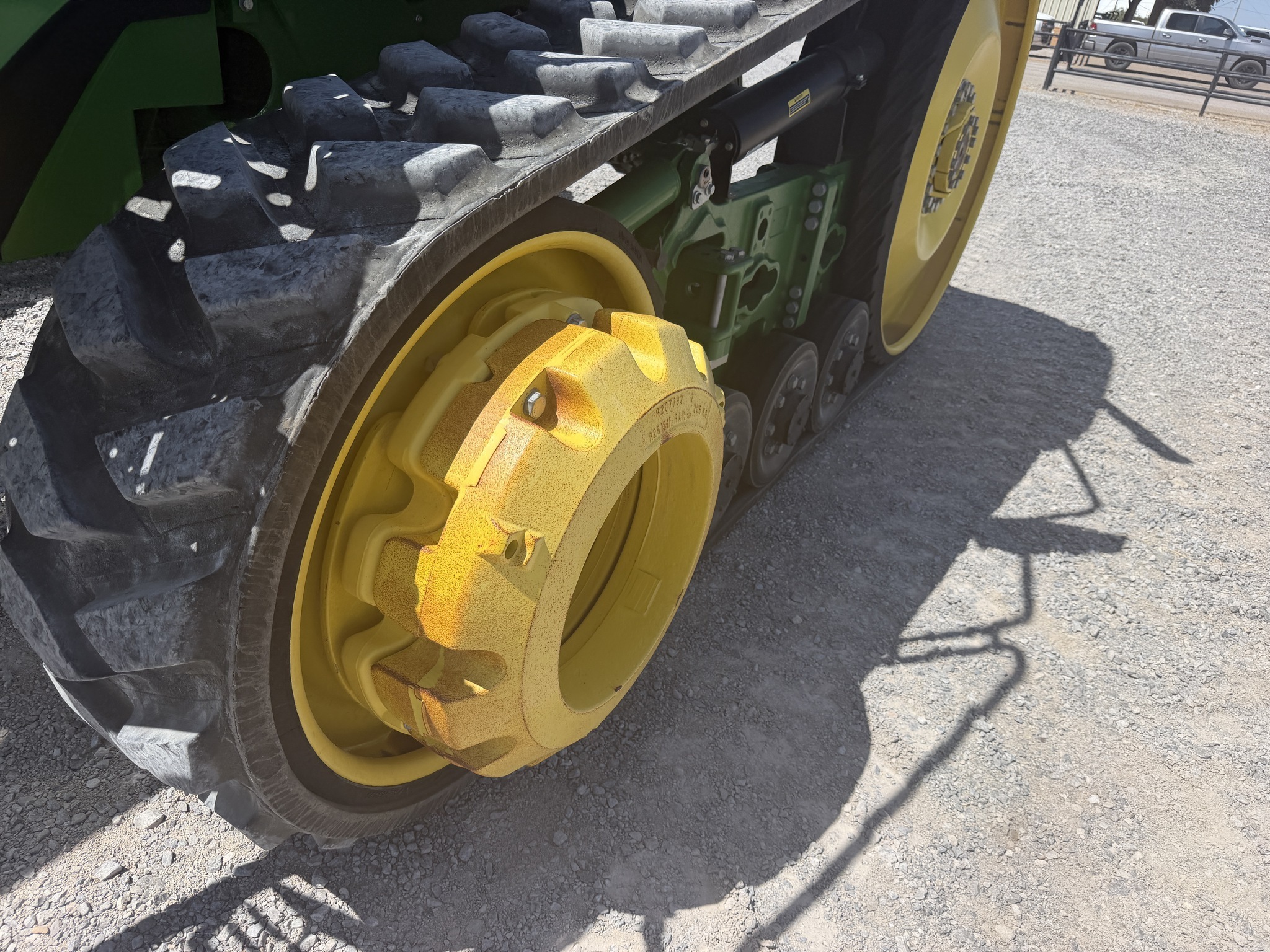 2022 John Deere 8RT 370 Tractor