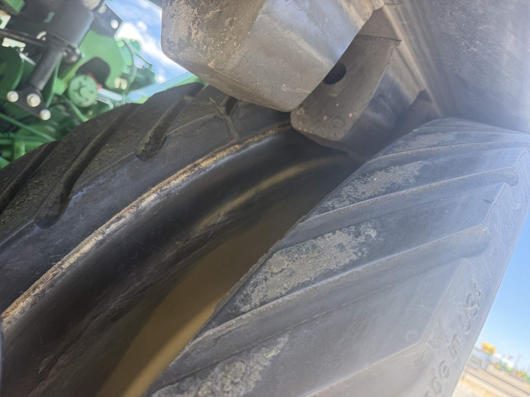 2022 John Deere 8RT 370 Tractor