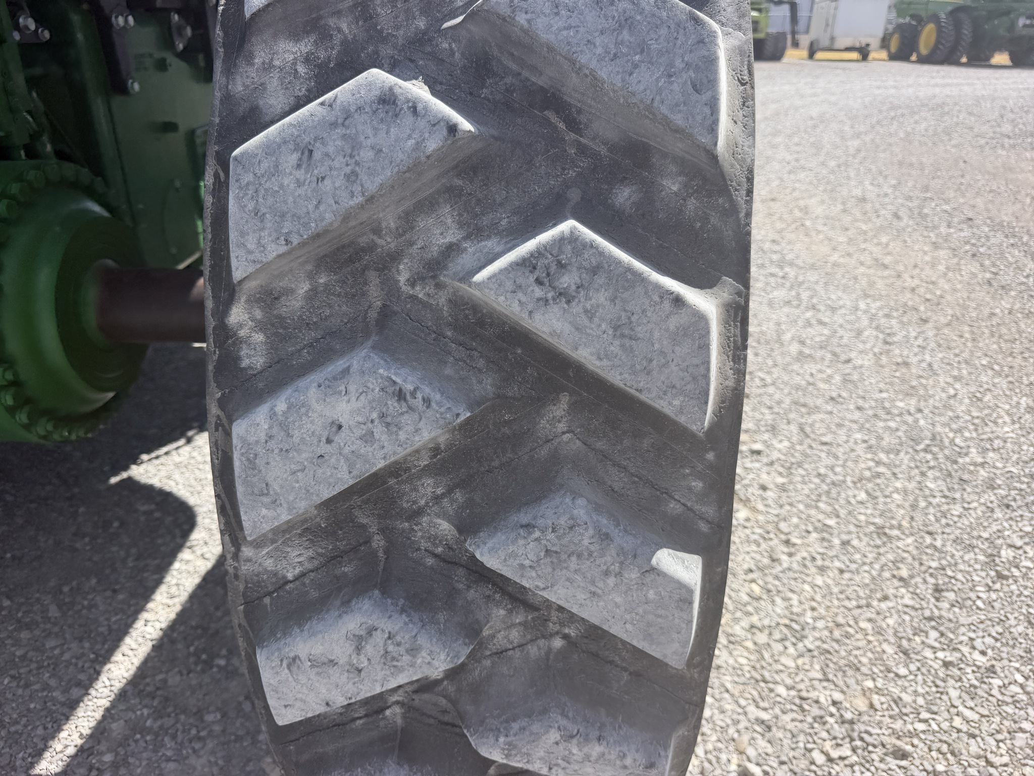 2022 John Deere 8RT 370 Tractor