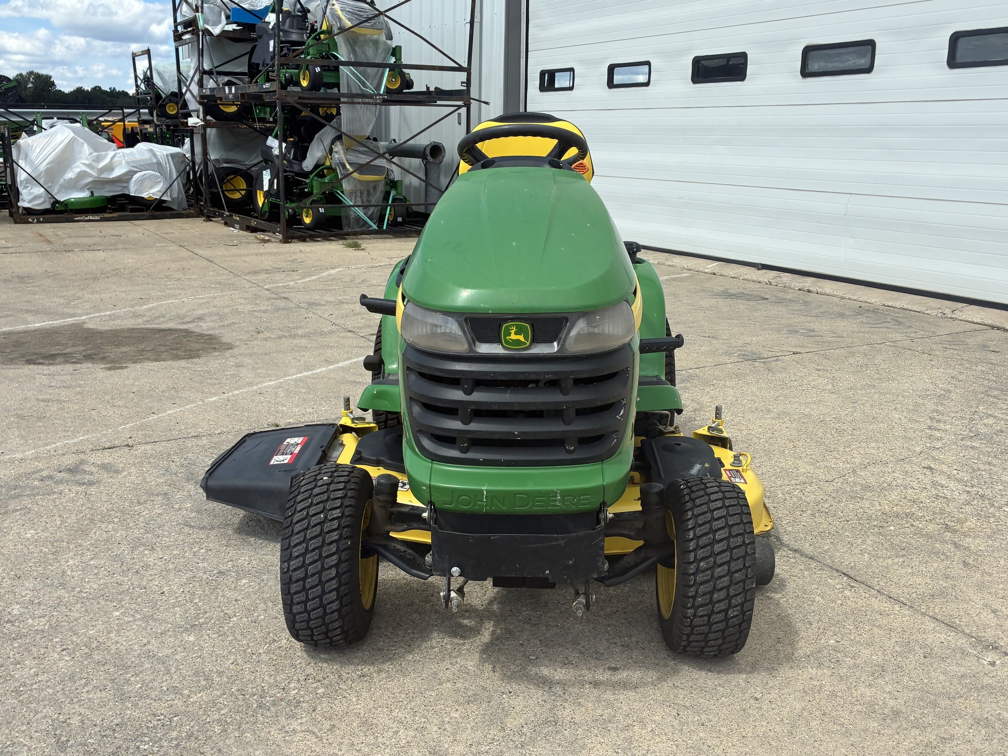 2011 John Deere X320 Lawn Mower