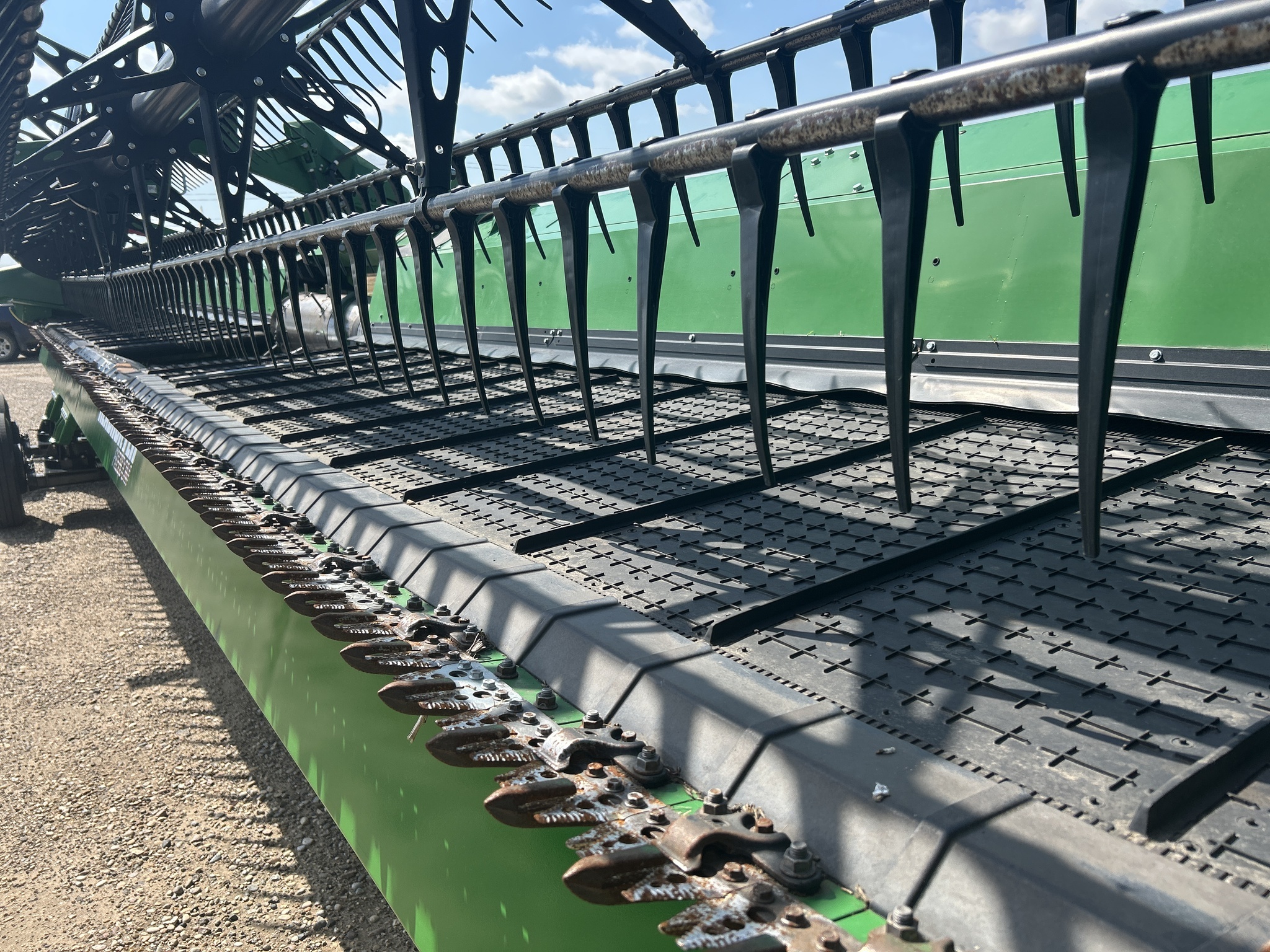 2022 John Deere HD40F Platform