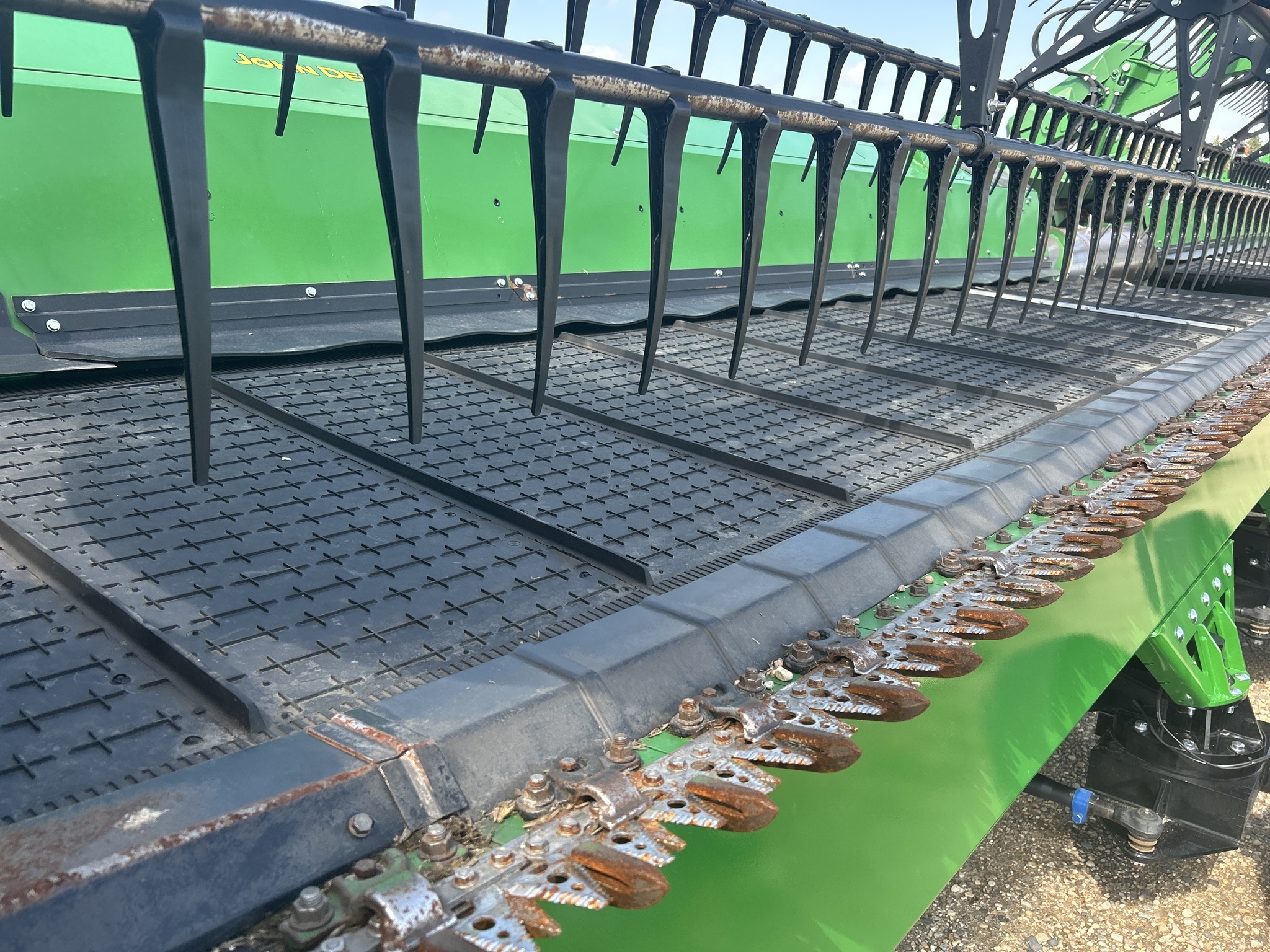 2022 John Deere HD40F Platform