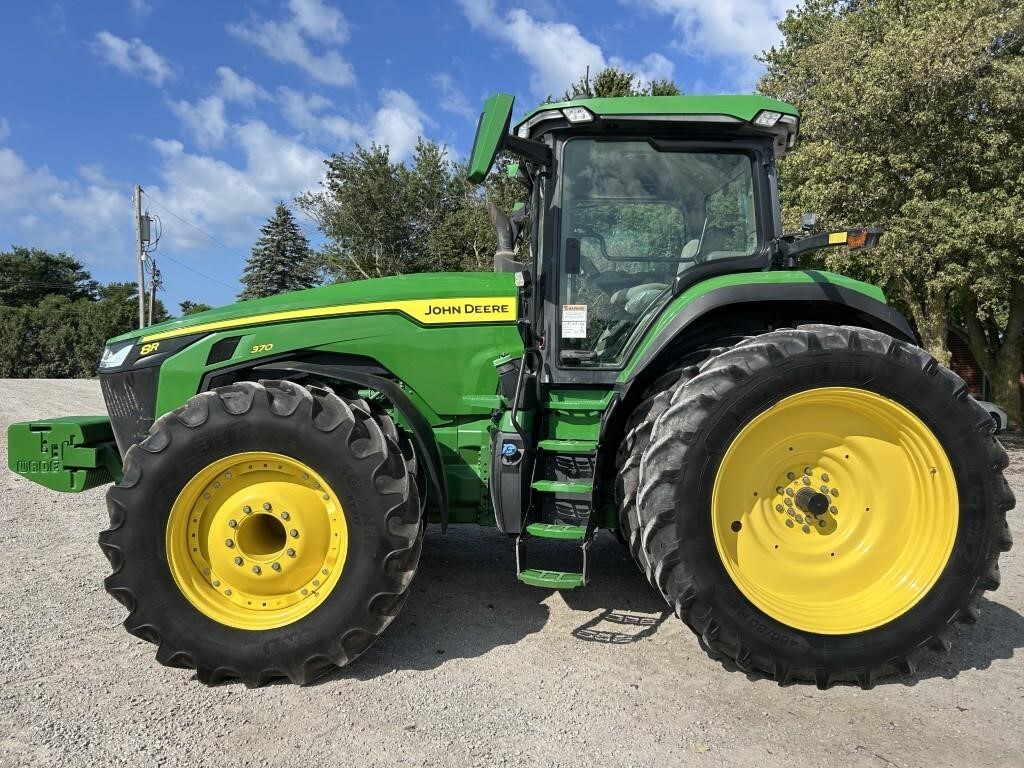 2020 John Deere 8R 370 Tractor