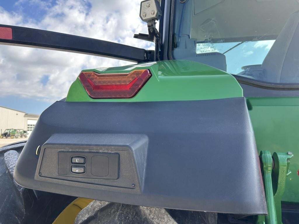 2020 John Deere 8R 370 Tractor