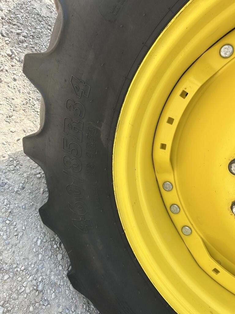 2020 John Deere 8R 370 Tractor