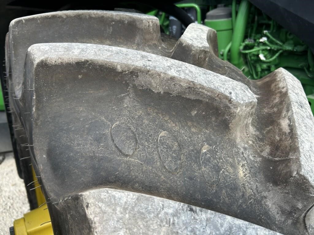 2020 John Deere 8R 370 Tractor